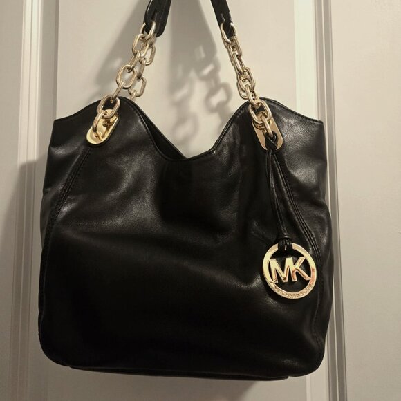 MICHAEL KORS Black Purse with Gold Chain Straps - Picture 1 of 3